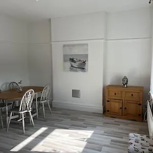 Flat Beside The Sea Apartment